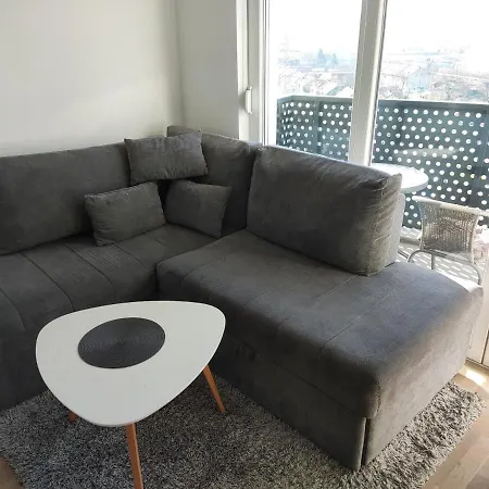 Sarah 2 Apartment